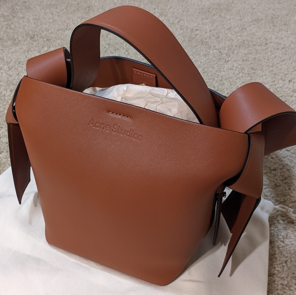 Acne Studios Small Leather Bag Musubi Mini Almond Brown